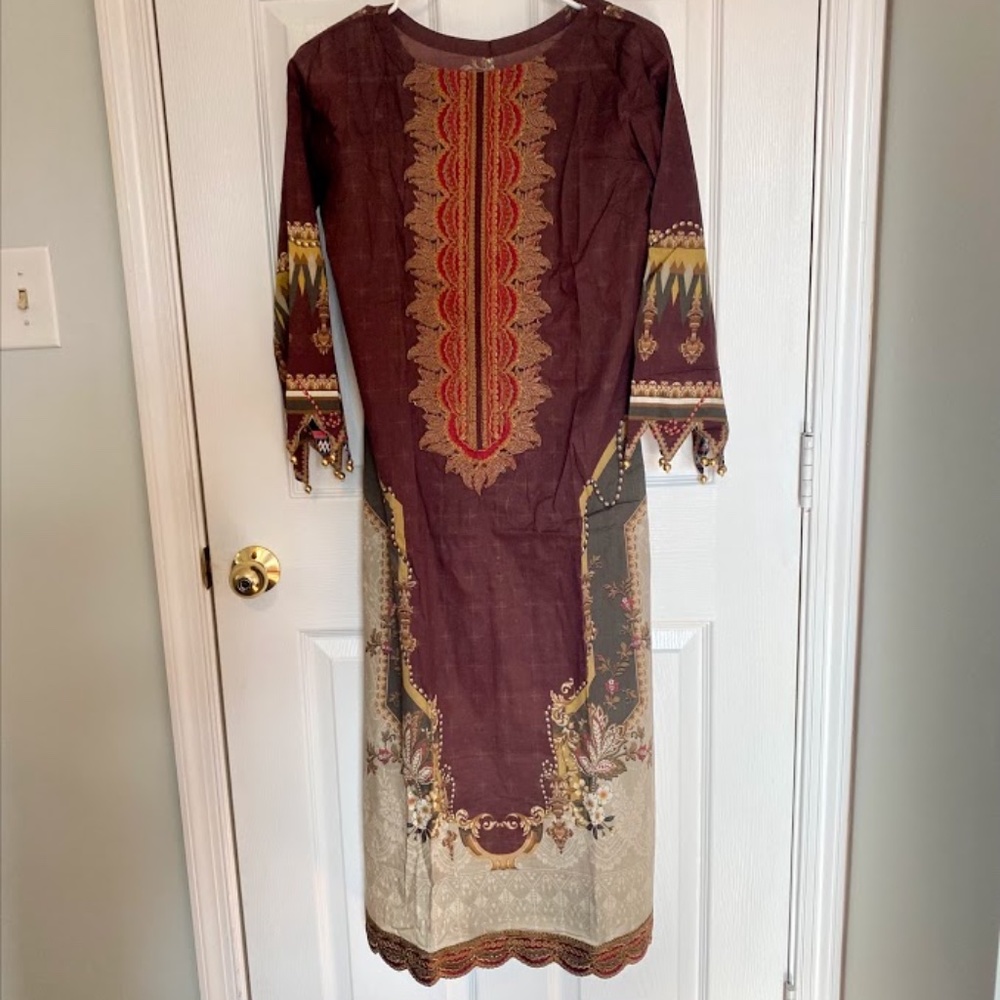 Pakistani Salwar Kameez